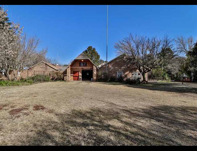 3,400M² SMALLHOLDING FOR SALE IN GROOTVALY